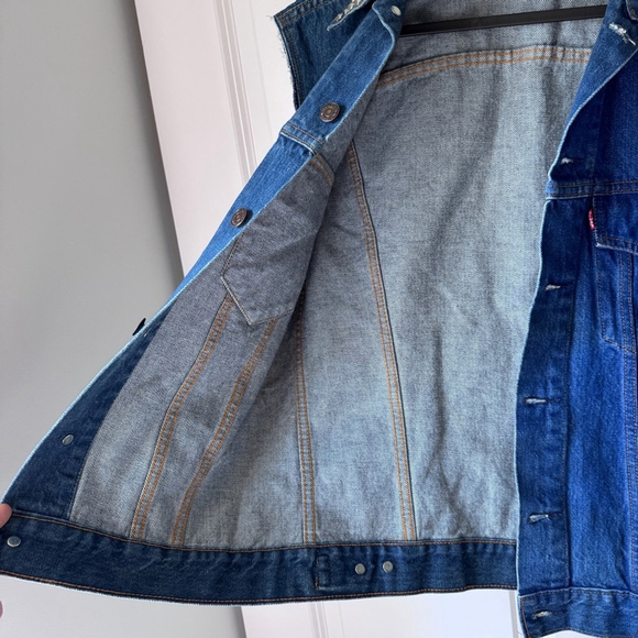 Union Made | Vintage Levi’s Studded Trucker Vest | Made in Canada - Picture 11 of 14